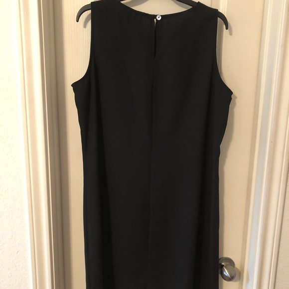 Little black dress - Picture 2 of 5